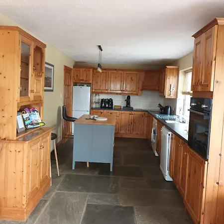 Hill House, Panoramic Burren Views, Ideal Location Ferienhaus *