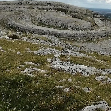 Hill House, Panoramic Burren Views, Ideal Location