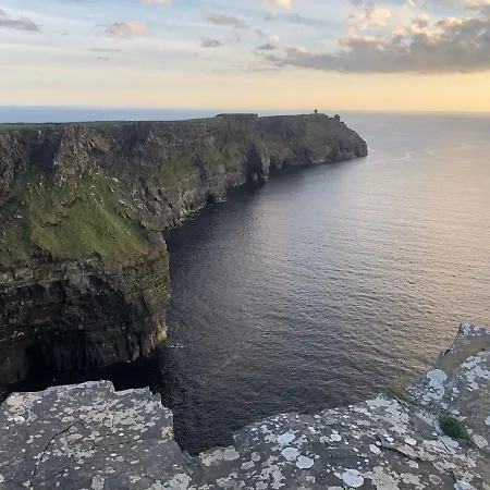 Hill House, Panoramic Burren Views, Ideal Location