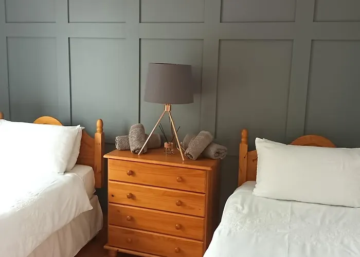 Hill House, Panoramic Burren Views, Ideal Location * Kilfenora